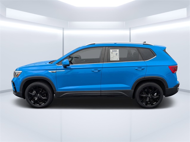 2023 Volkswagen Taos SE photo 4