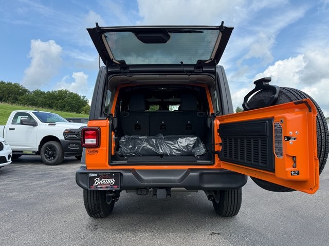 2025 Jeep Wrangler Sport S photo 23