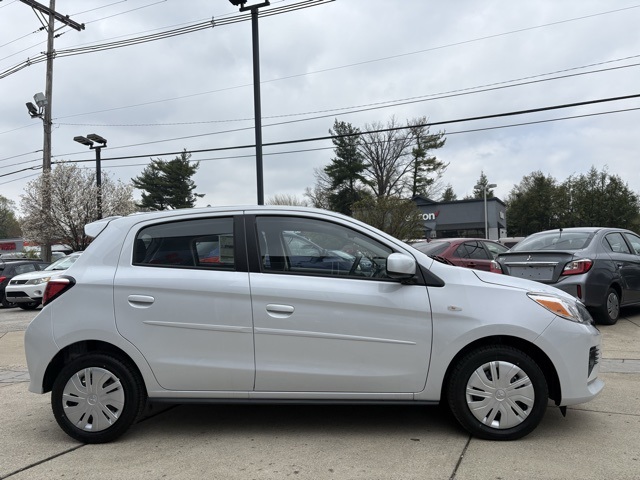 2024 Mitsubishi Mirage ES photo 4