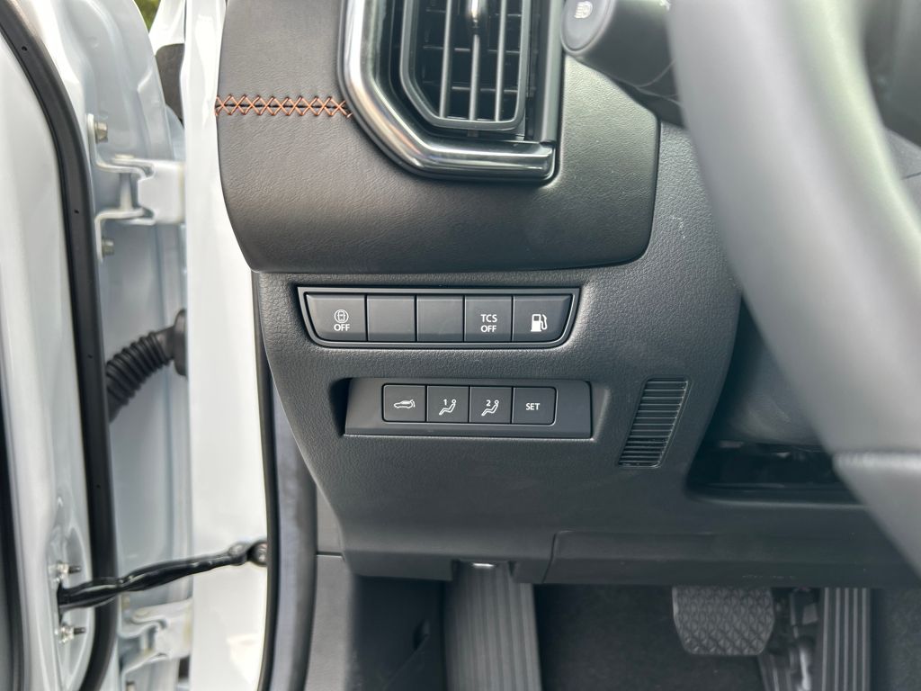 2025 Mazda CX-50 Premium Plus photo 18