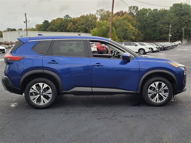 2023 Nissan Rogue SV photo 2