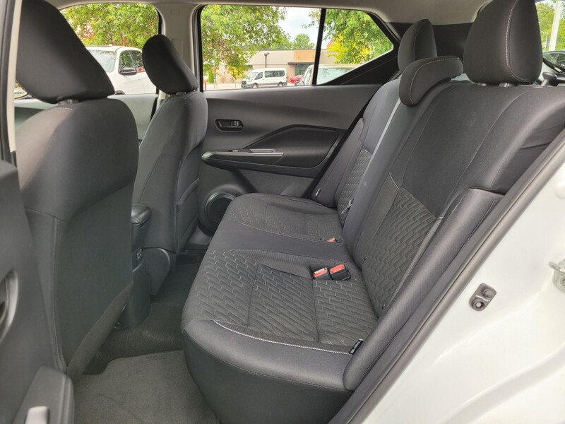 2022 Nissan Kicks S photo 10