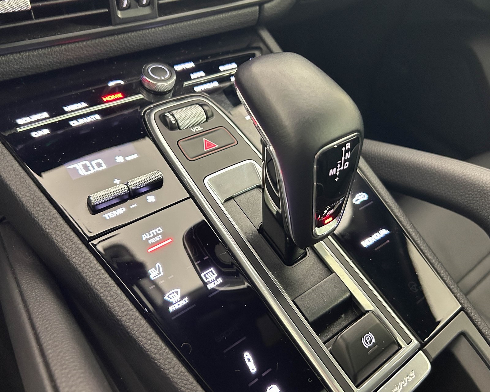 2023 Porsche Cayenne E-Hybrid Coupe photo 20