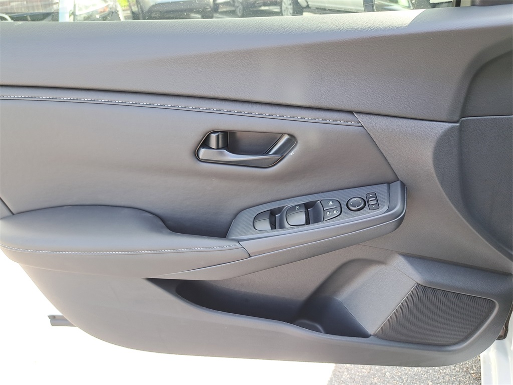 2025 Nissan Sentra S photo 19