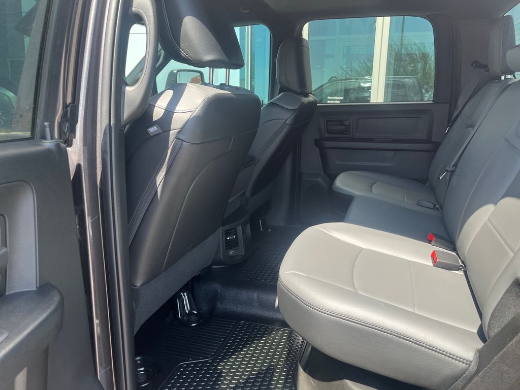 2025 Ram 2500 Tradesman photo 28