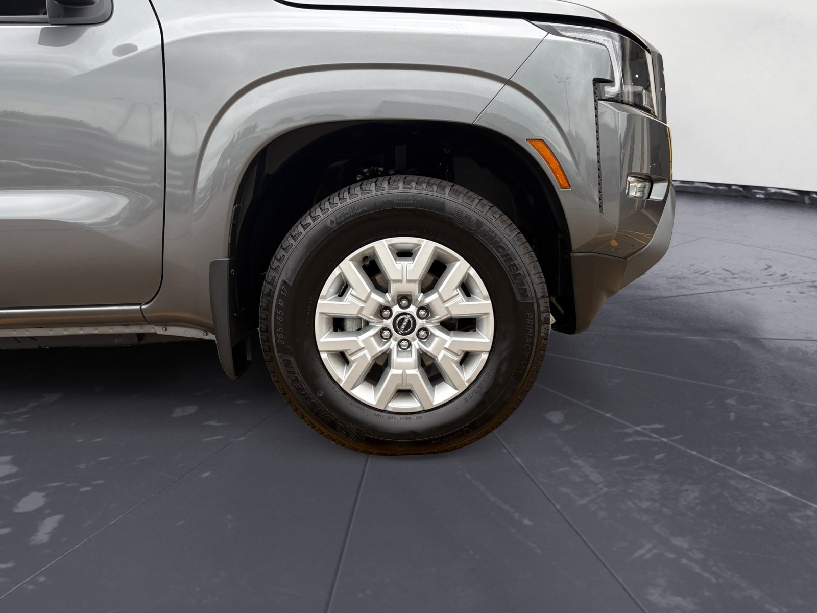 2024 Nissan Frontier SV photo 38