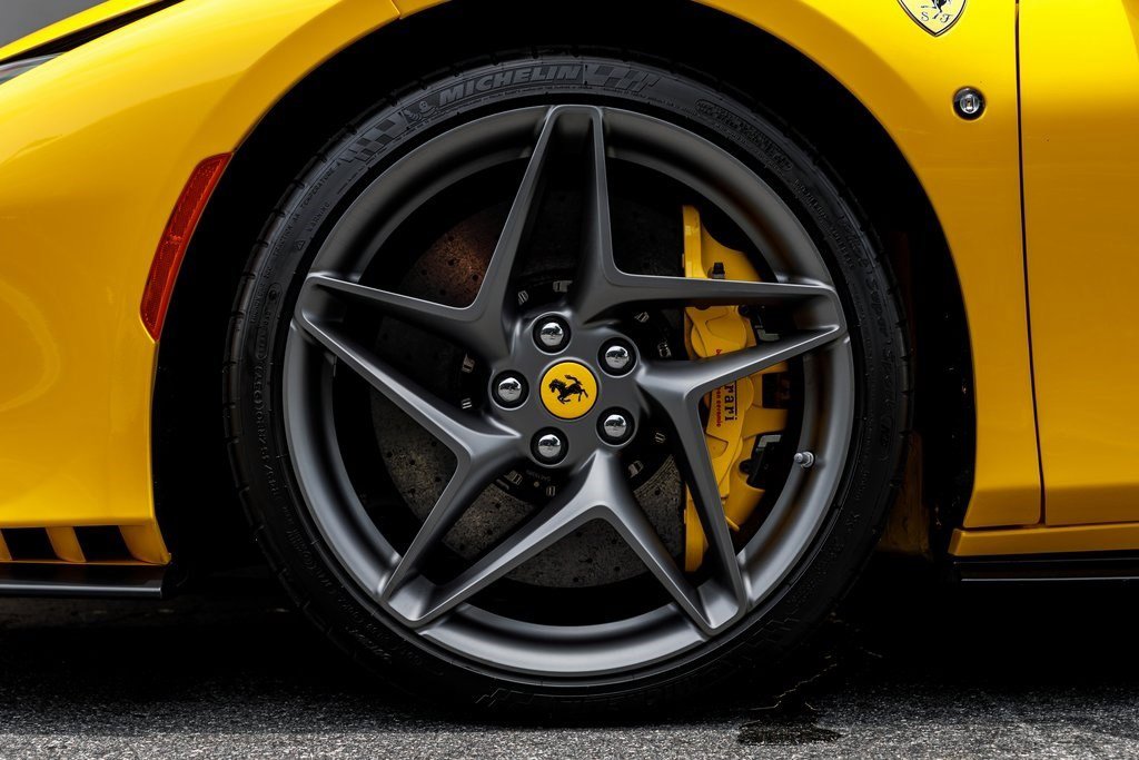 2022 Ferrari F8 Spider photo 16