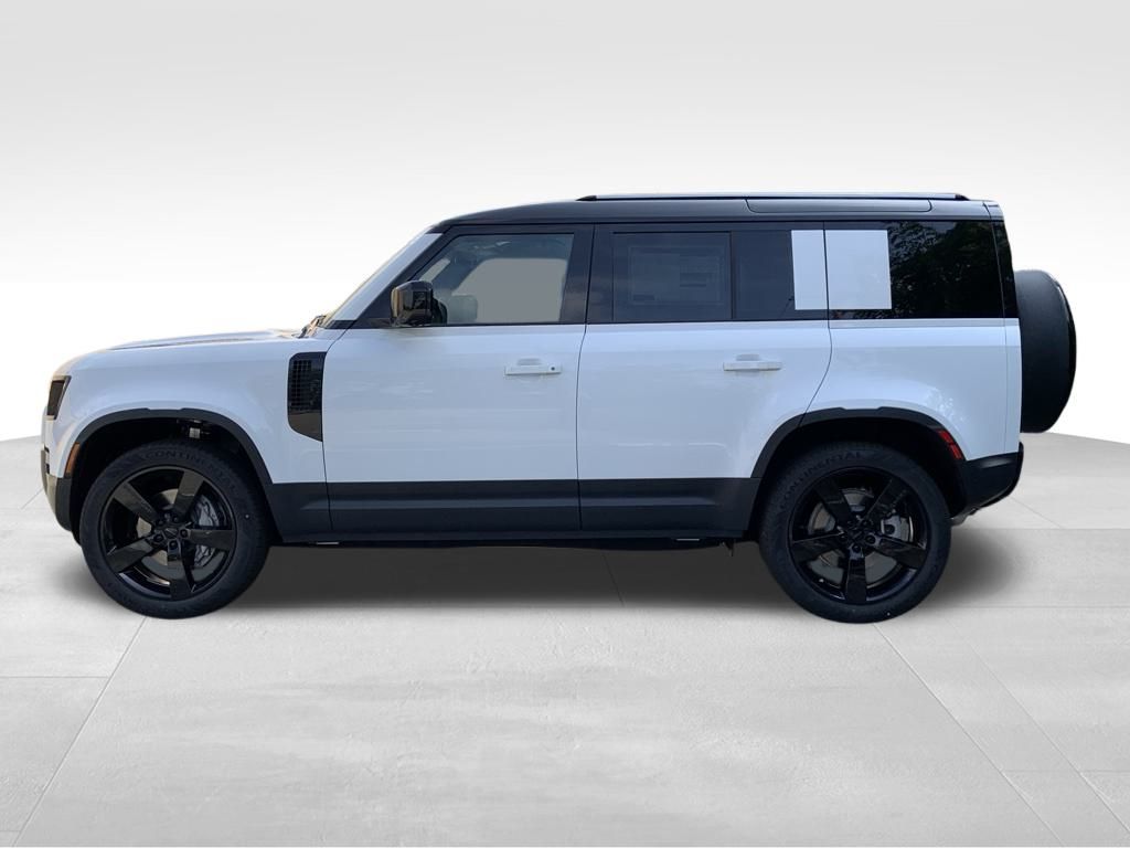 2026 Land Rover Defender 110 S photo 5