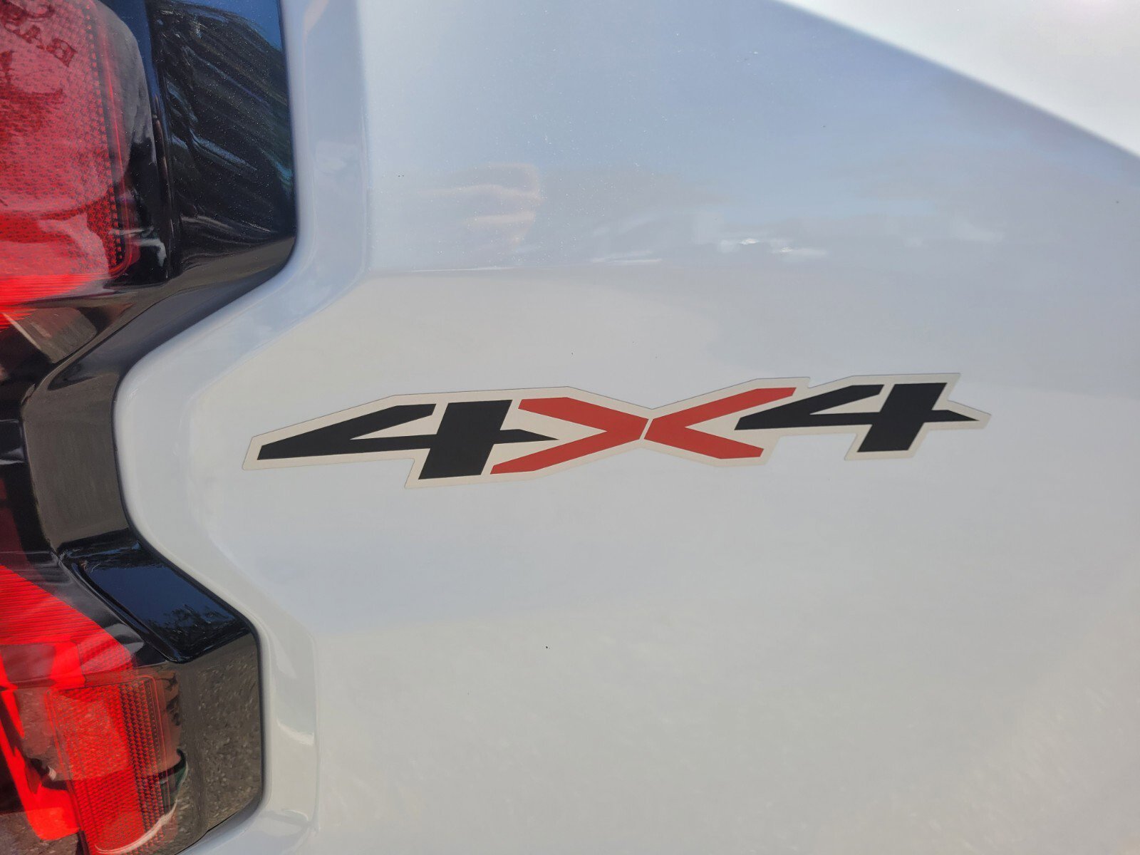 2025 Chevrolet Colorado LT photo 18