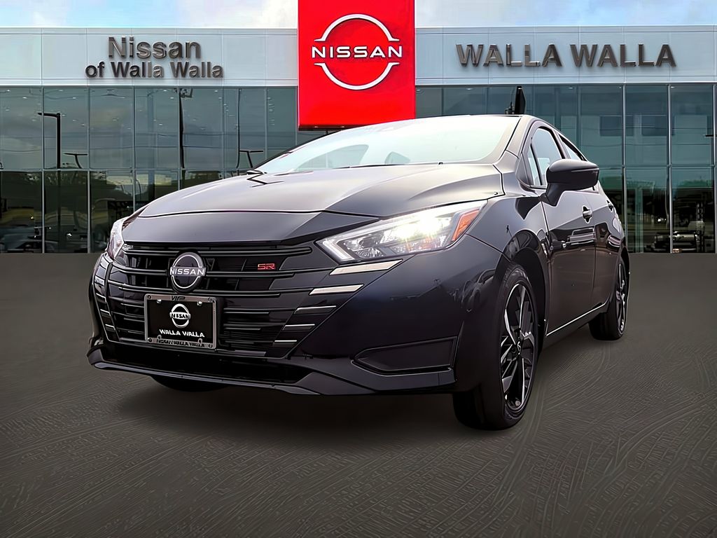 2025 Nissan Versa SR photo 3
