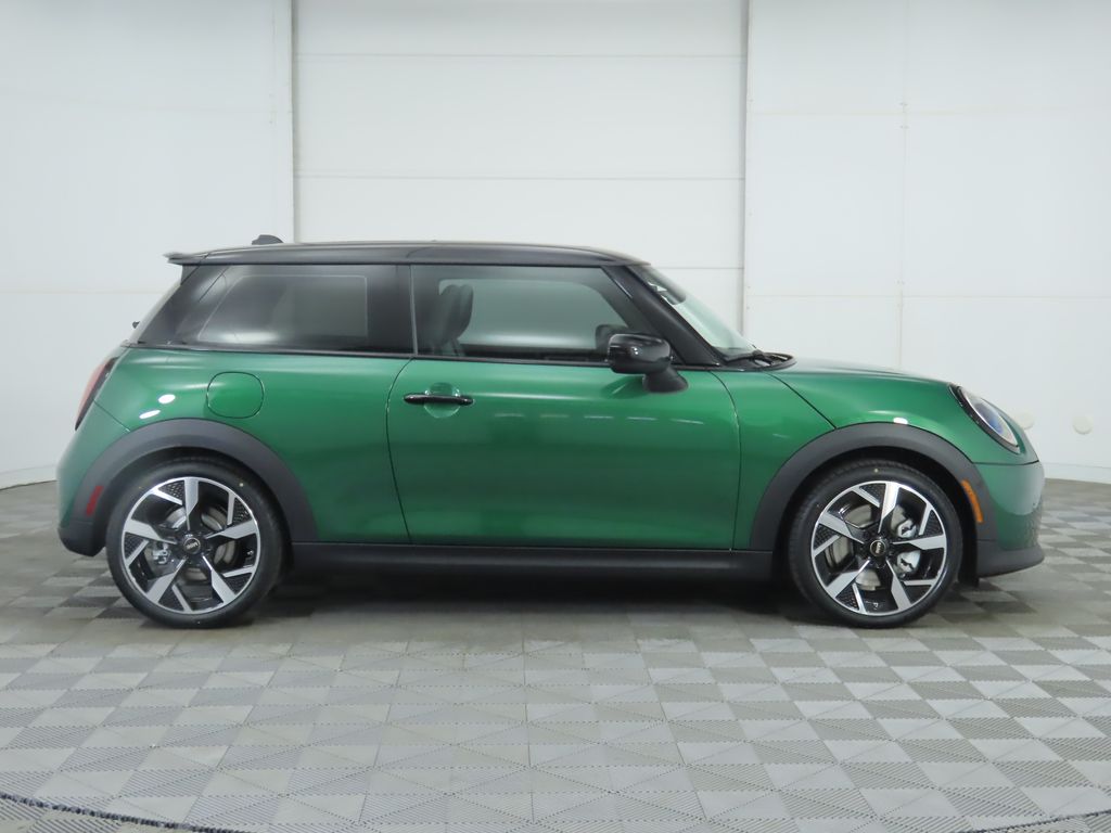 2026 Mini Cooper 2 Door Hardtop Signature photo 4