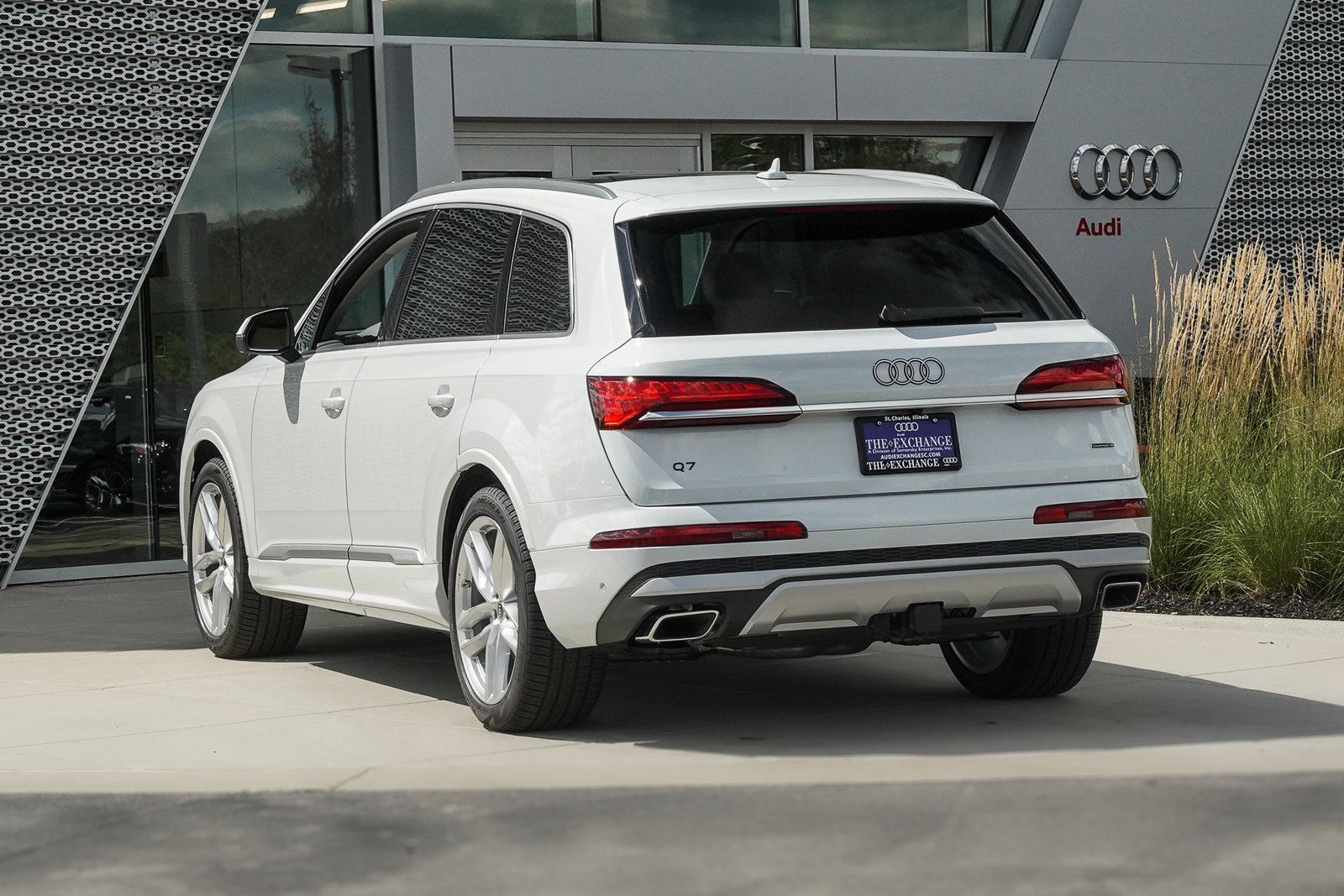 2025 Audi Q7 Premium Plus photo 4