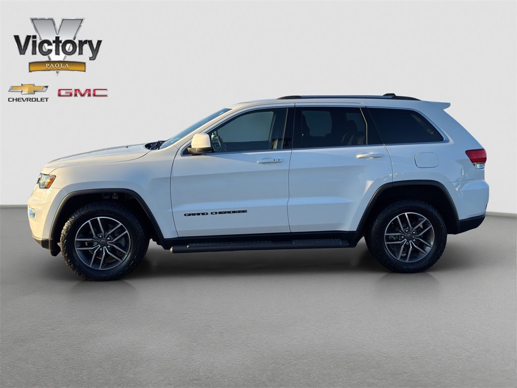 2019 Jeep Grand Cherokee Laredo E photo 2