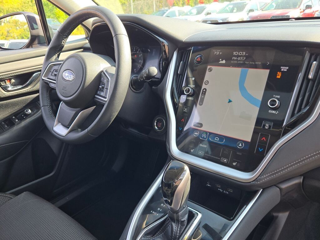 2020 Subaru Outback Premium photo 6
