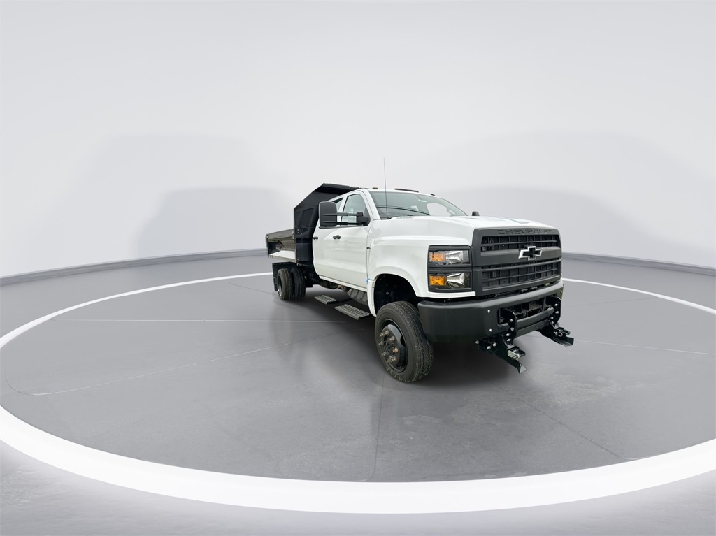 2022 Chevrolet Silverado 4500HD Work Truck photo 2