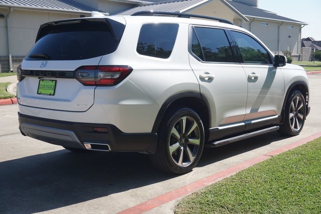 2024 Honda Pilot Elite photo 4