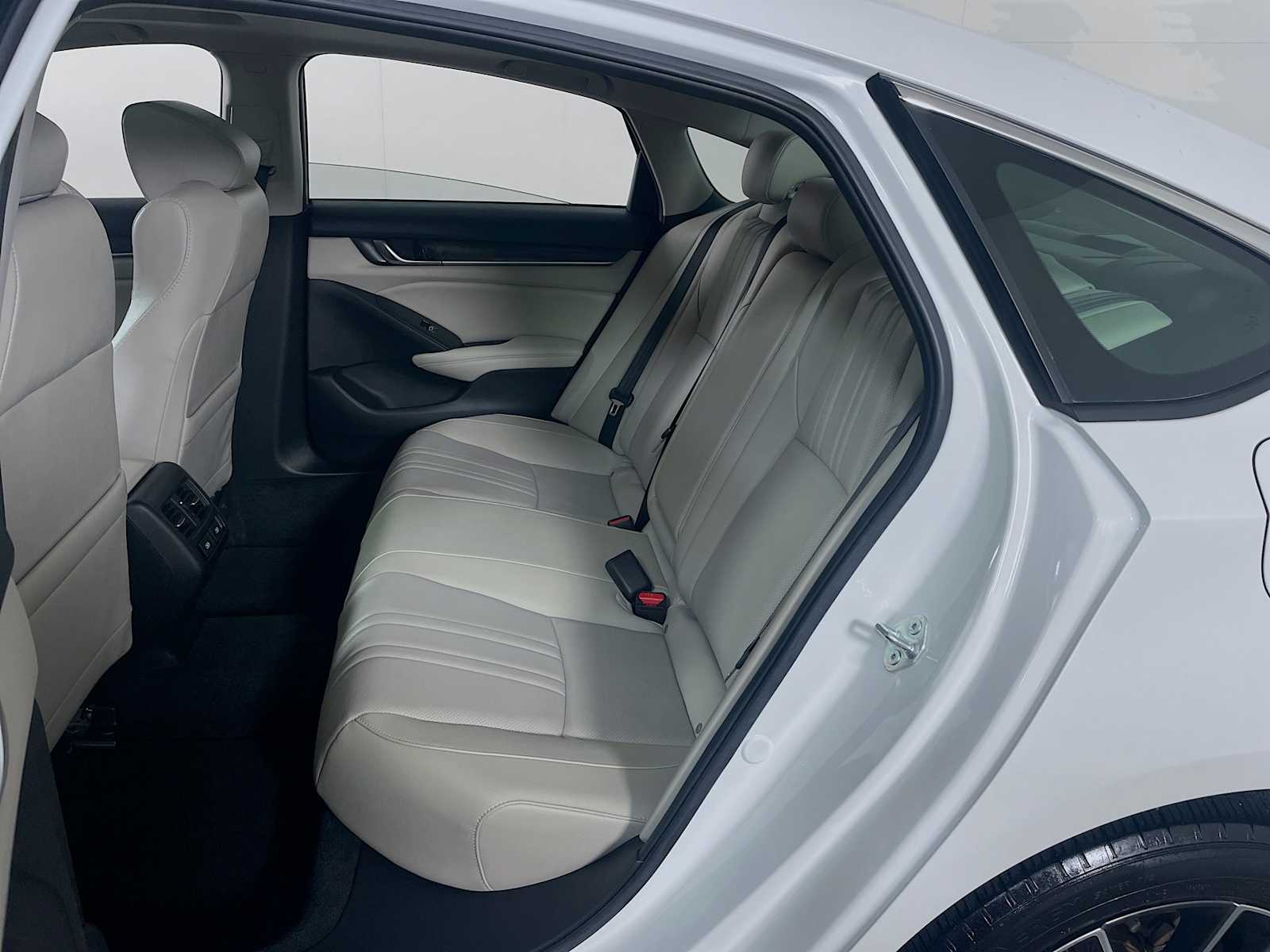 2021 Honda Accord EX-L photo 22