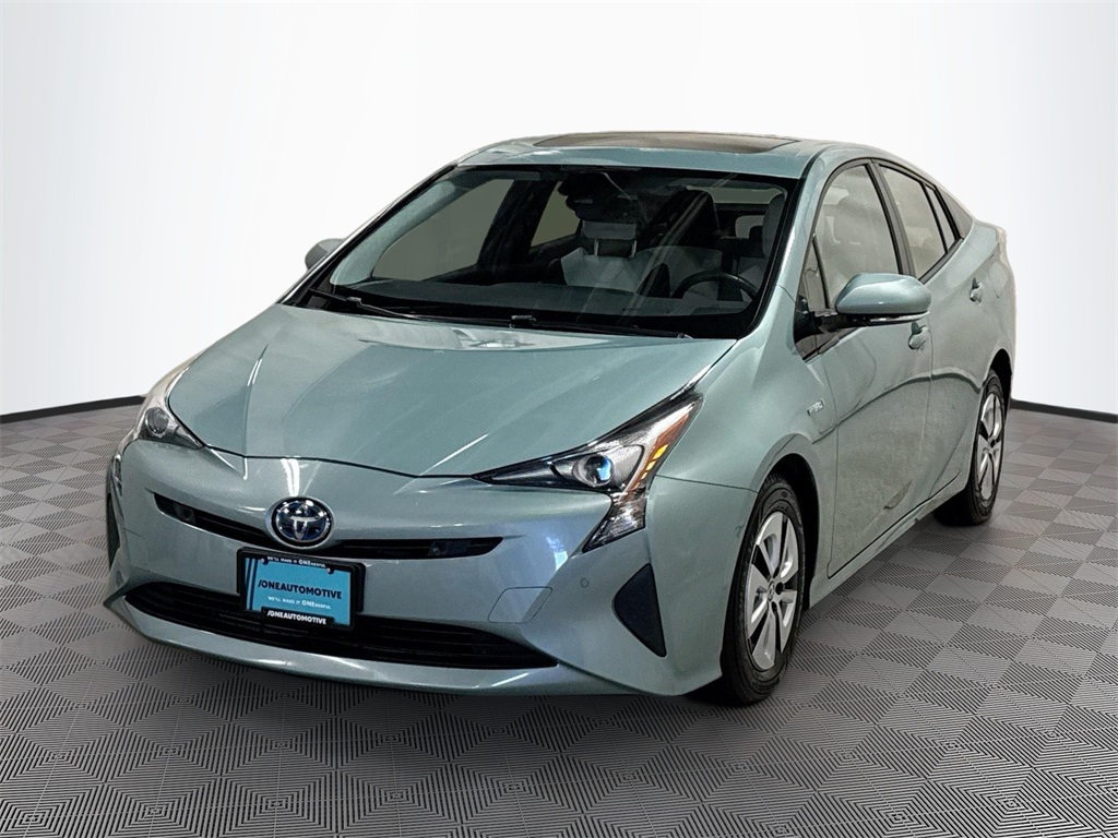 2017 Toyota Prius Four's photo