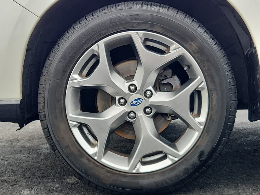 2017 Subaru Forester Touring photo 6