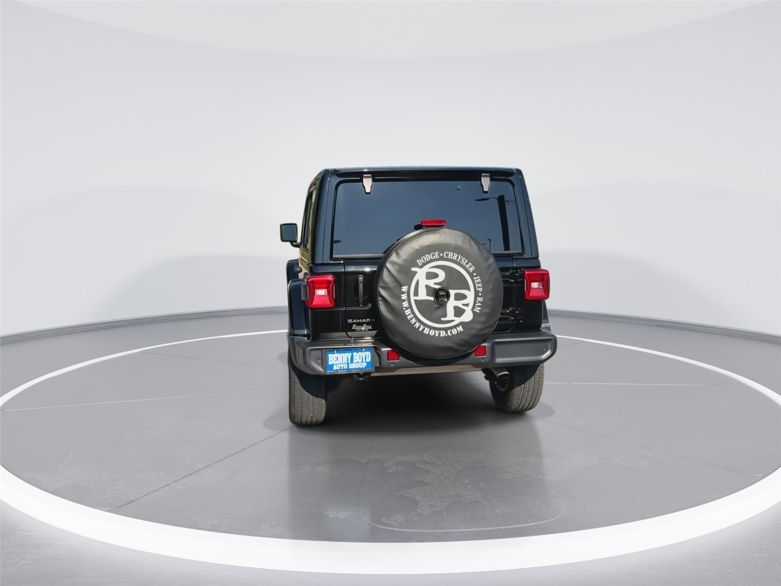 2025 Jeep Wrangler Sahara photo 7