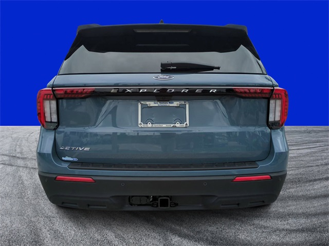 2025 Ford Explorer photo 3