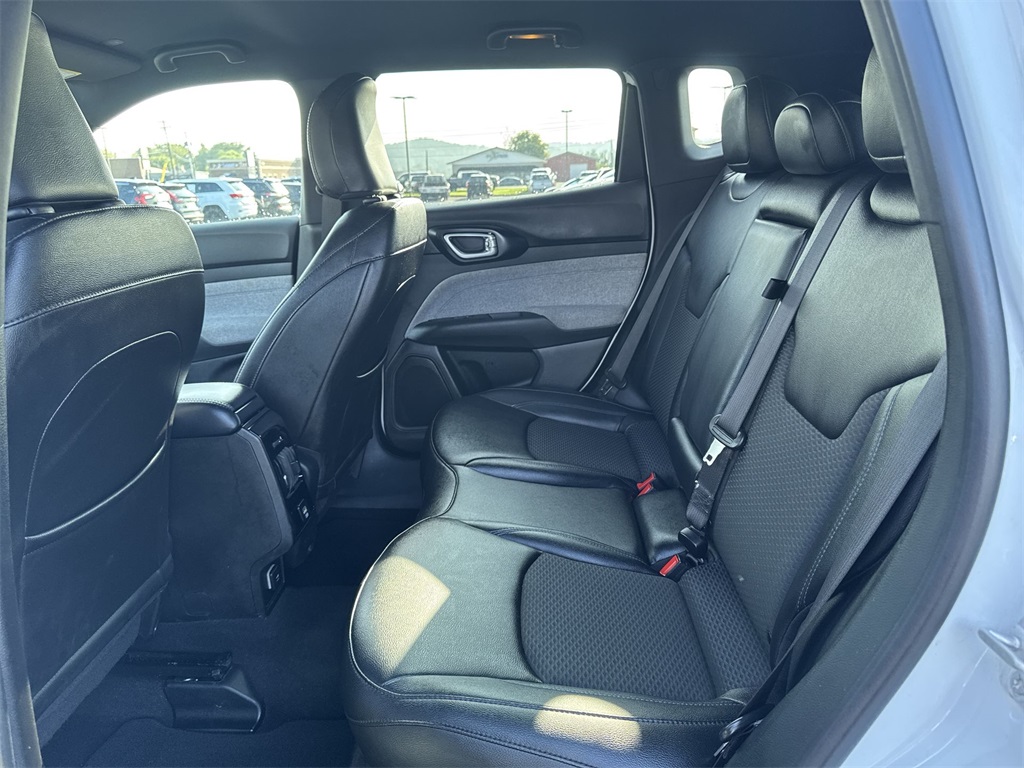 2024 Jeep Compass Latitude photo 25