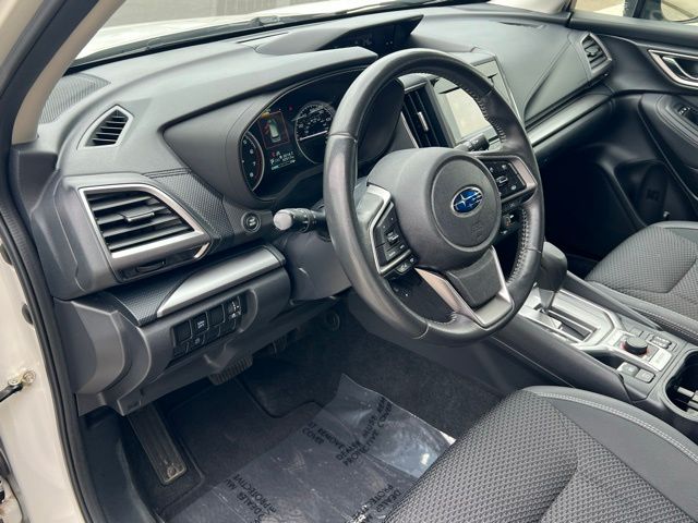 2023 Subaru Forester Premium photo 14