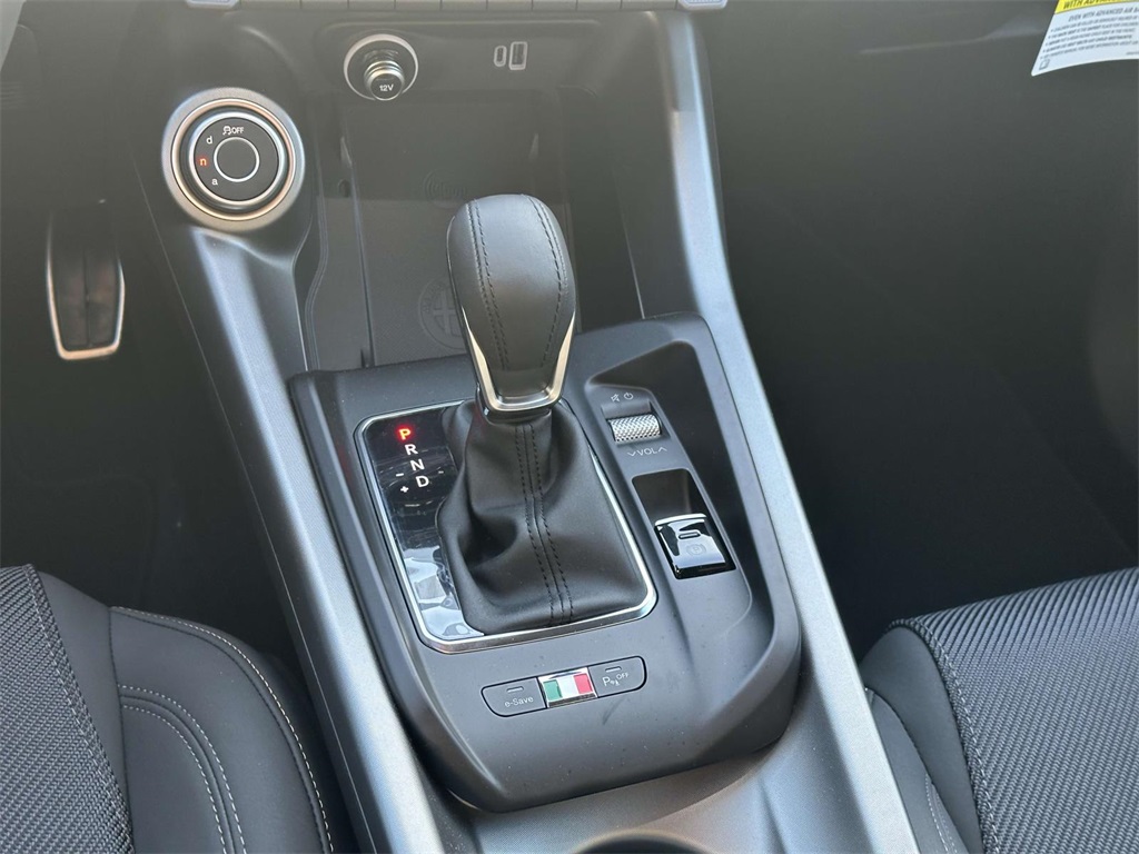 2024 Alfa Romeo Tonale Ti photo 15