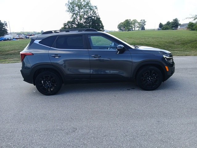 2024 Kia Seltos X-Line photo 6