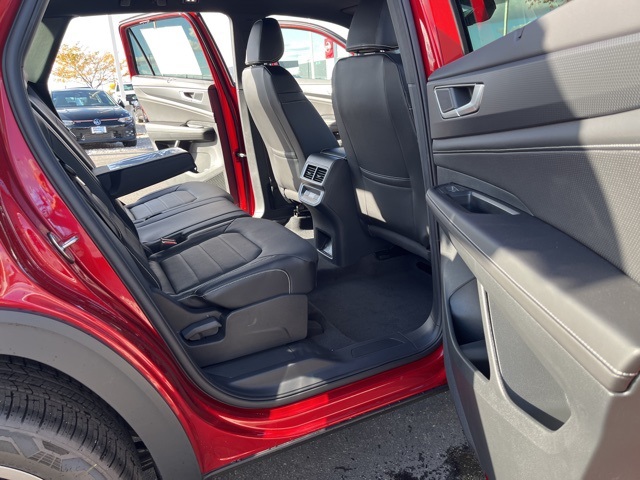 2024 Volkswagen Atlas Cross Sport SEL R-Line photo 21