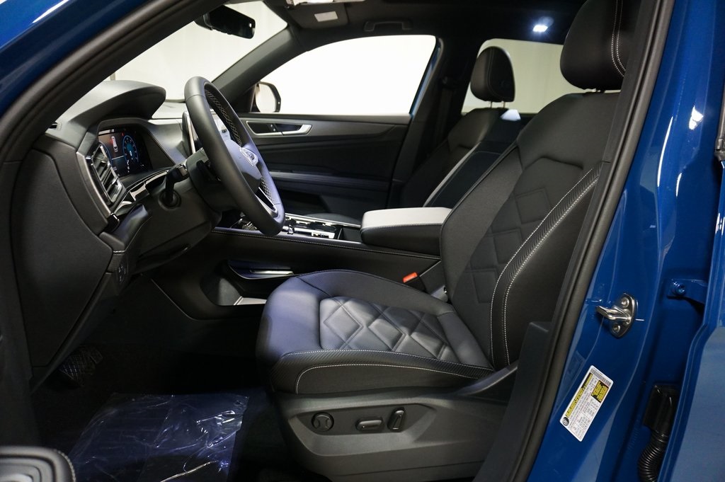 2025 Volkswagen Atlas Cross Sport SE Technology photo 10