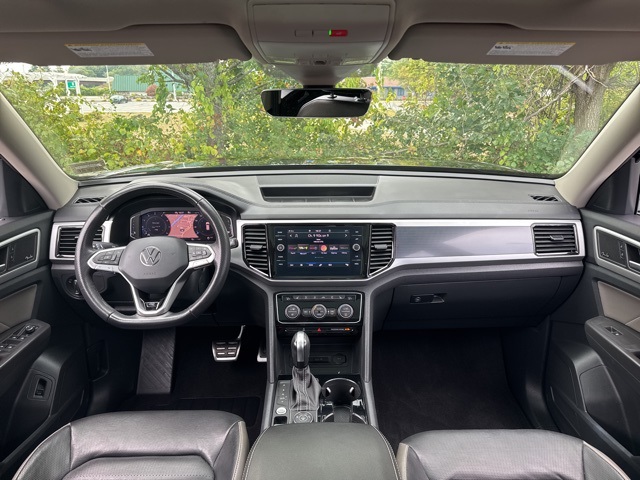 2023 Volkswagen Atlas V6 SEL Premium R-Line photo 18