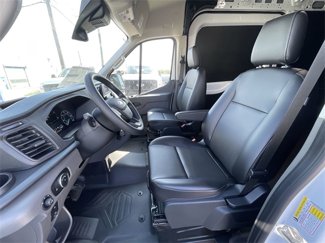 2025 Ford Transit photo 14