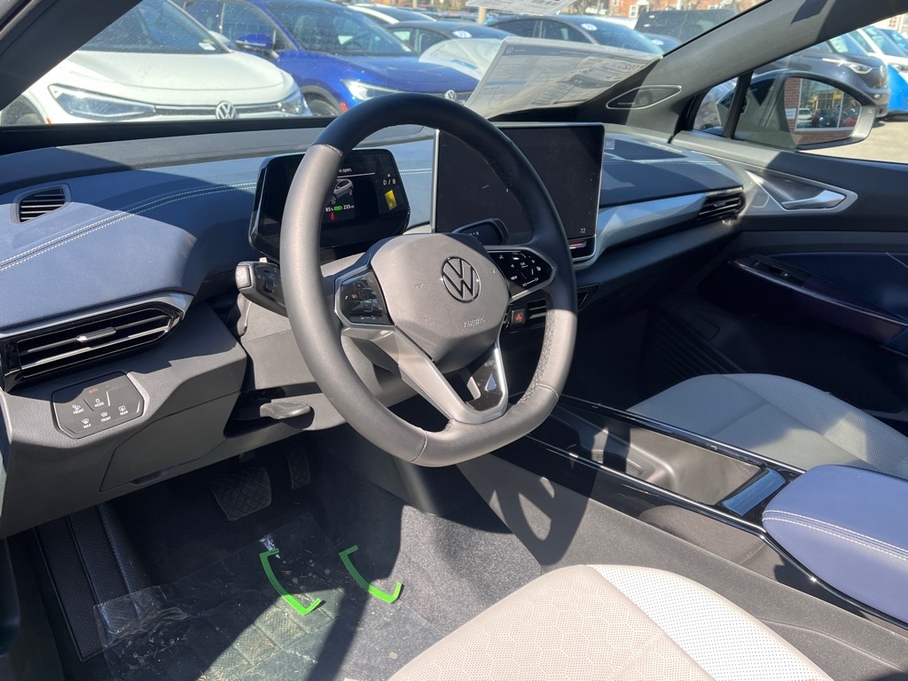 2025 Volkswagen ID.4 Pro Plus photo 8