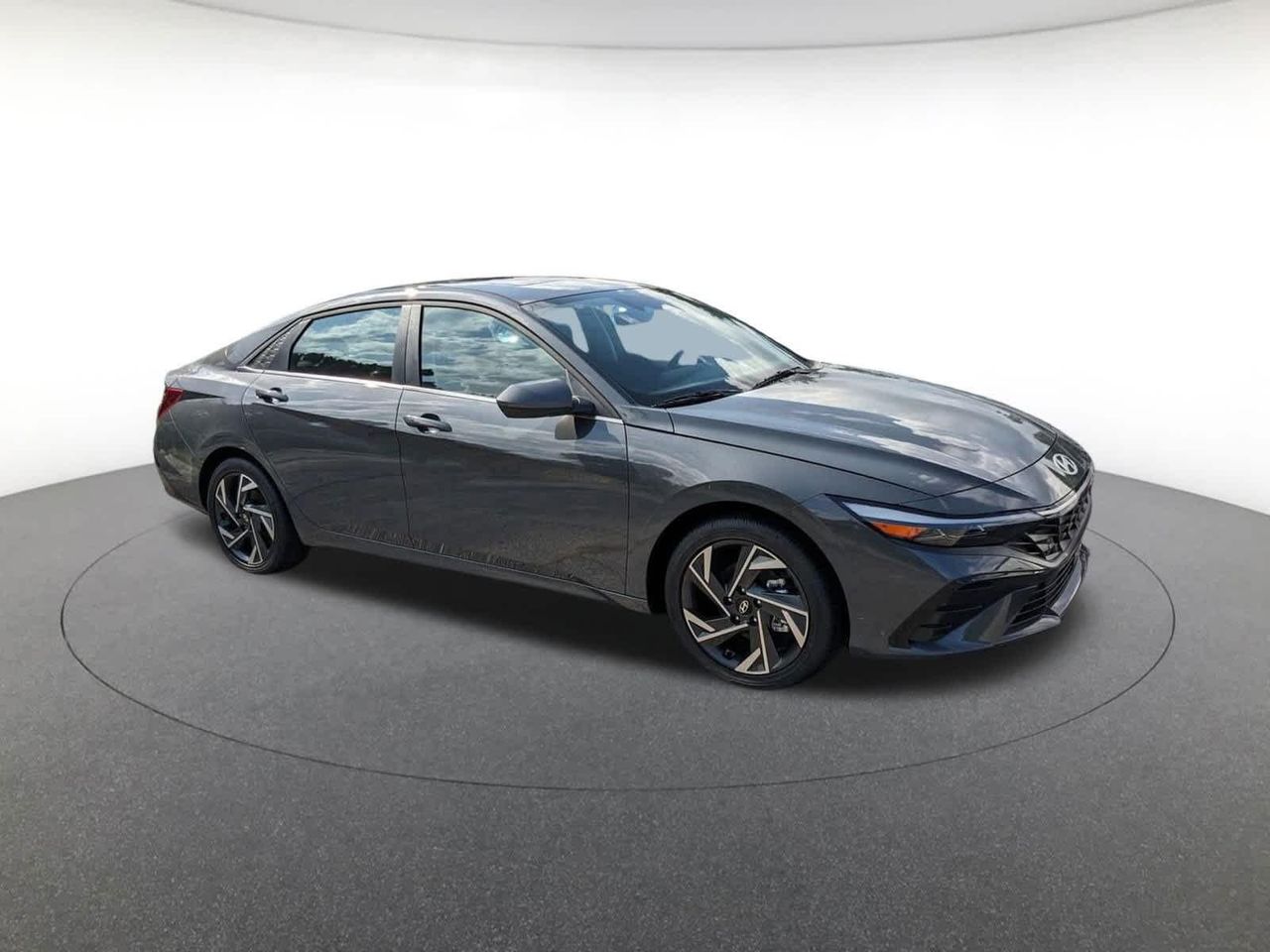 2025 Hyundai Elantra SEL Convenience photo 3