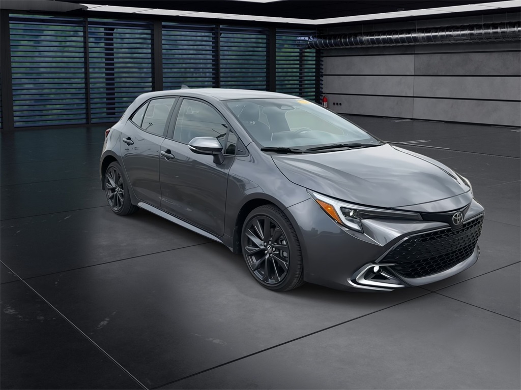 2024 Toyota Corolla XSE photo 2