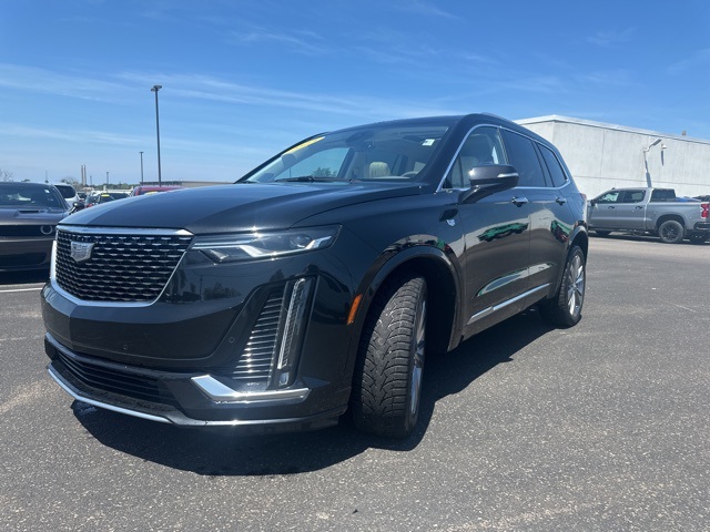 2023 Cadillac XT6 Premium Luxury photo 2