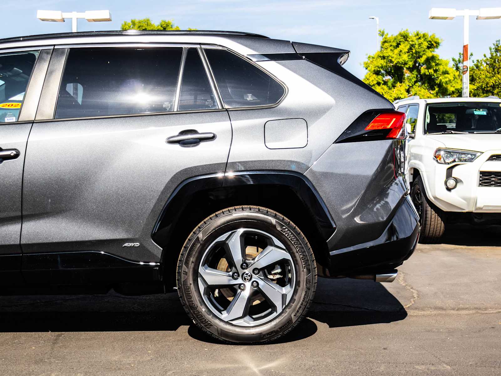 2023 Toyota RAV4 Prime SE photo 3