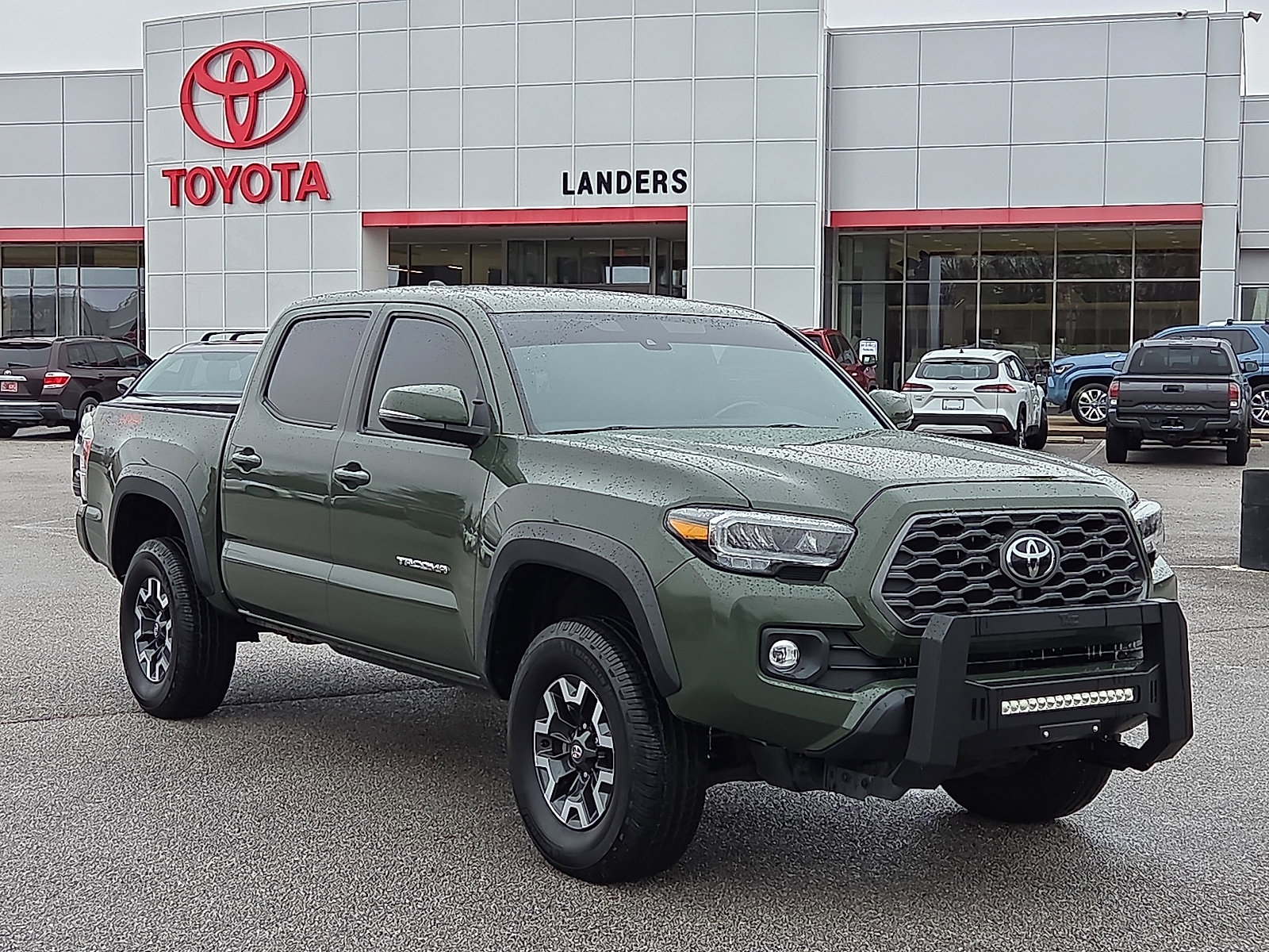 2022 Toyota Tacoma TRD Off Road's photo