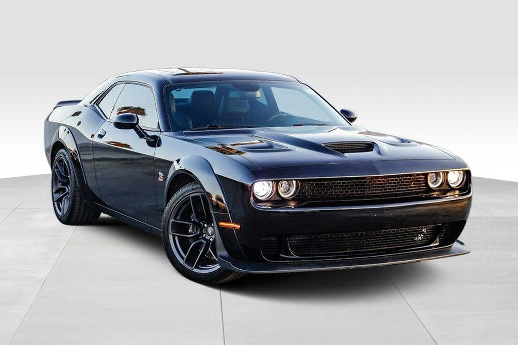 2020 Dodge Challenger R/T Scat Pack Widebody photo 2