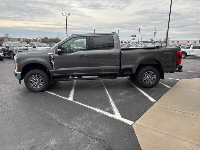 2026 Ford F-350 Lariat photo 3