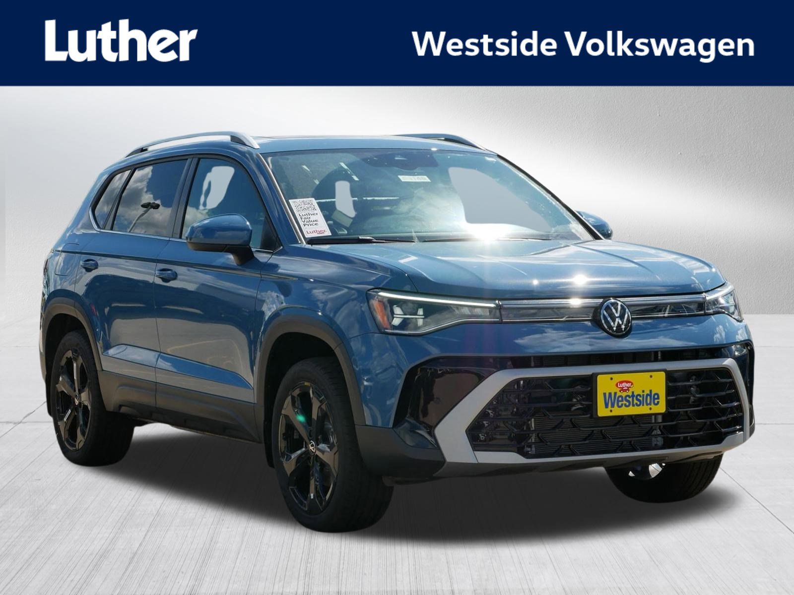 2025 Volkswagen Taos SEL's photo