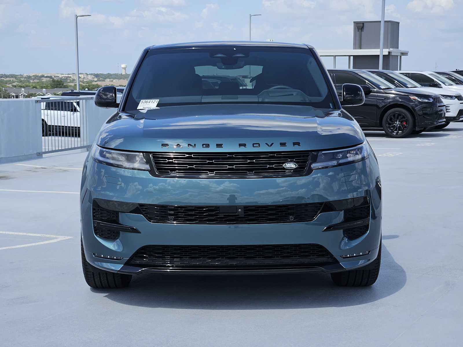 2025 Land Rover Range Rover Sport SE photo 2