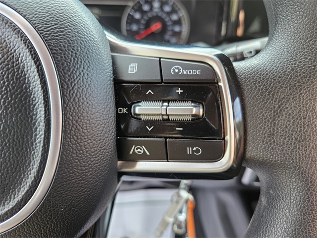 2022 Kia Sorento LX photo 26