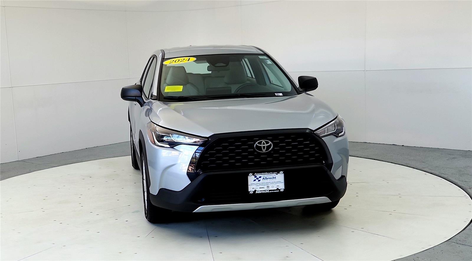 Used 2024 Toyota Corolla Cross L with VIN 7MUAAABG8RV084067 for sale in Northfield, Minnesota