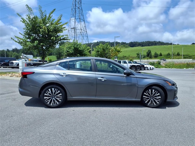 2023 Nissan Altima 2.5 SV photo 23