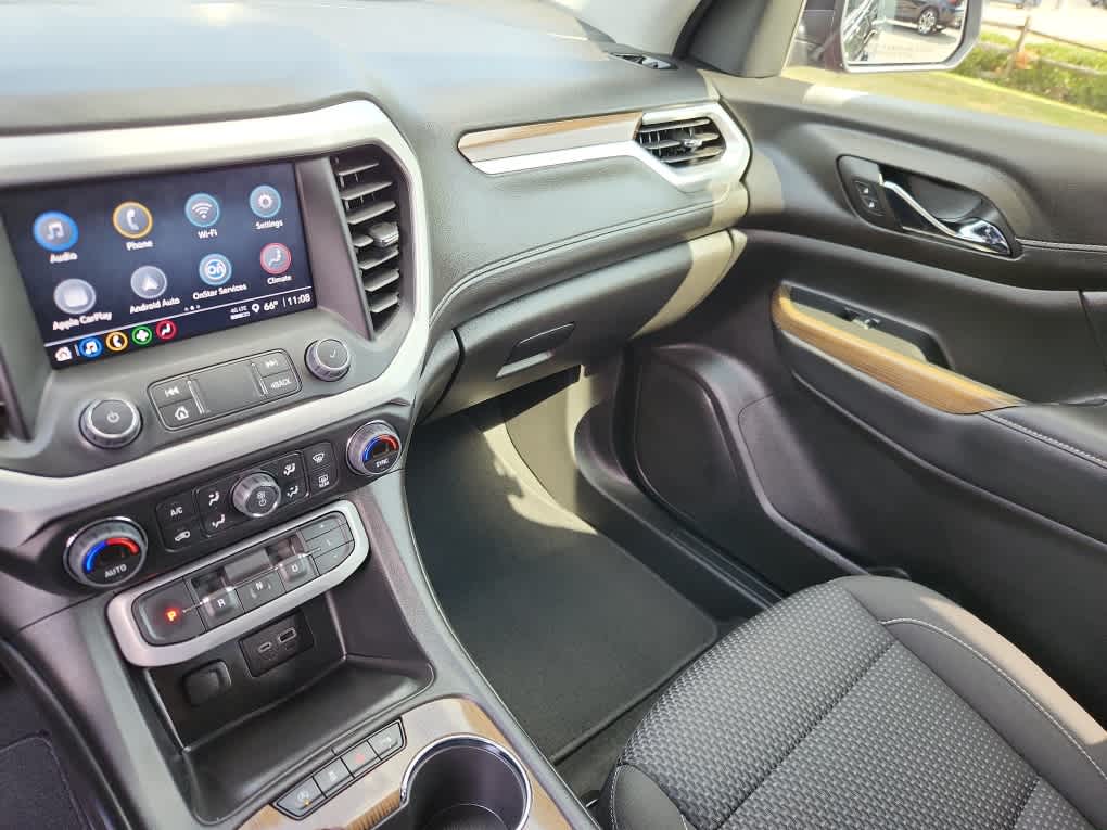 2023 Gmc Acadia SLE photo 17