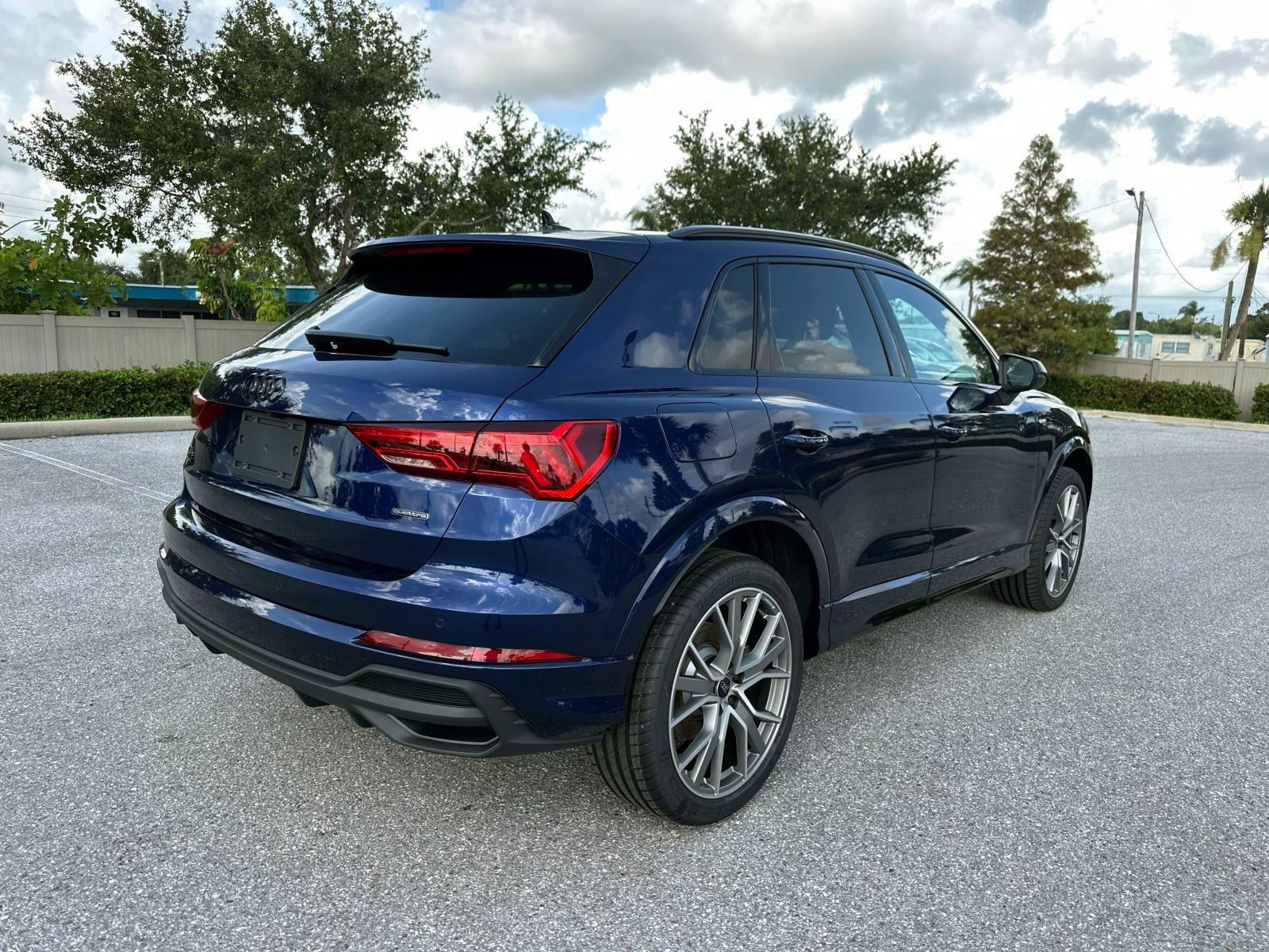 2025 Audi Q3 Premium Plus S line photo 4