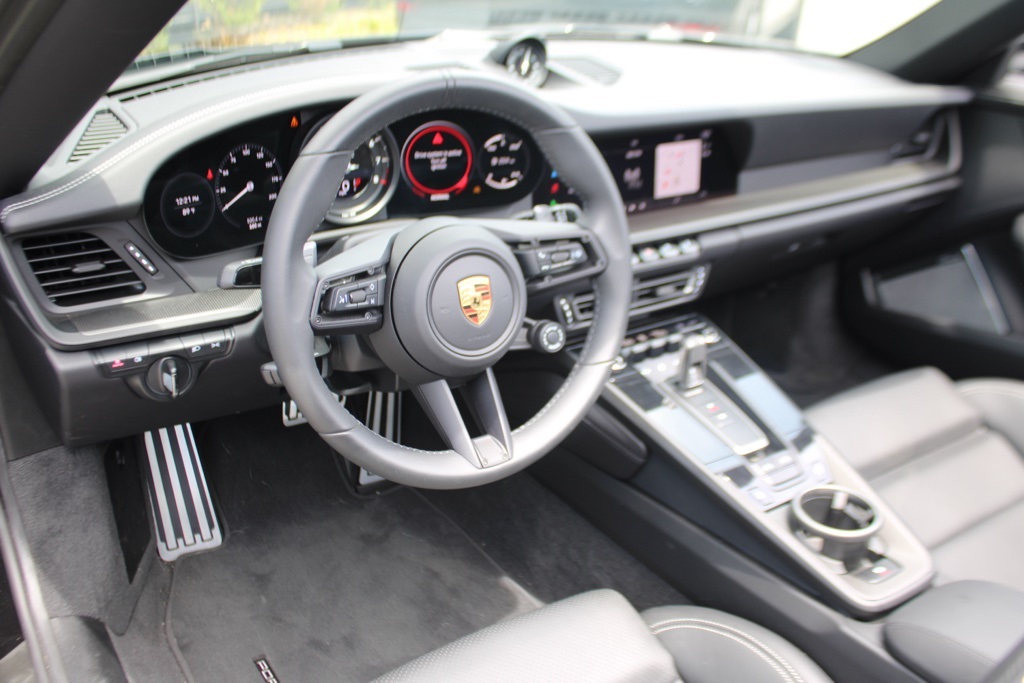 2023 Porsche 911 Targa 4 GTS photo 4