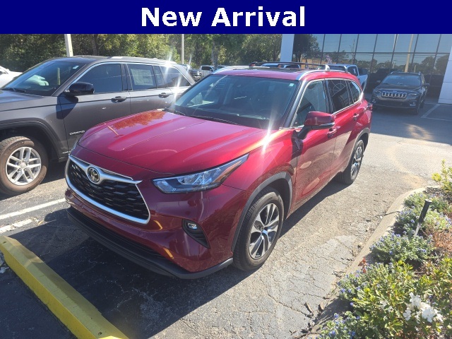 2020 Toyota Highlander XLE's photo